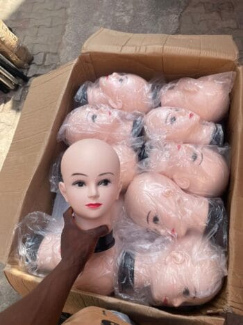 Pinnable mannequin