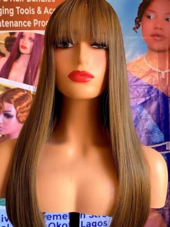Closure fringe blend wig ( Accepts heat)